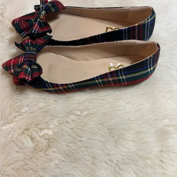 F5J Plaid Bow Flats in Red and Blue - Picture 5 of 8